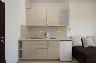 Апартаменты Apartments Residence Dj Петровац Апартаменты с видом на море-3