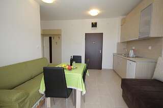 Апартаменты Apartments Residence Dj Петровац Апартаменты с видом на море-8