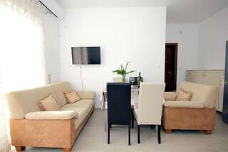 Апартаменты Apartments Residence Dj Петровац Апартаменты - 1-й этаж-20