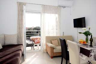Апартаменты Apartments Residence Dj Петровац Апартаменты - 1-й этаж-3